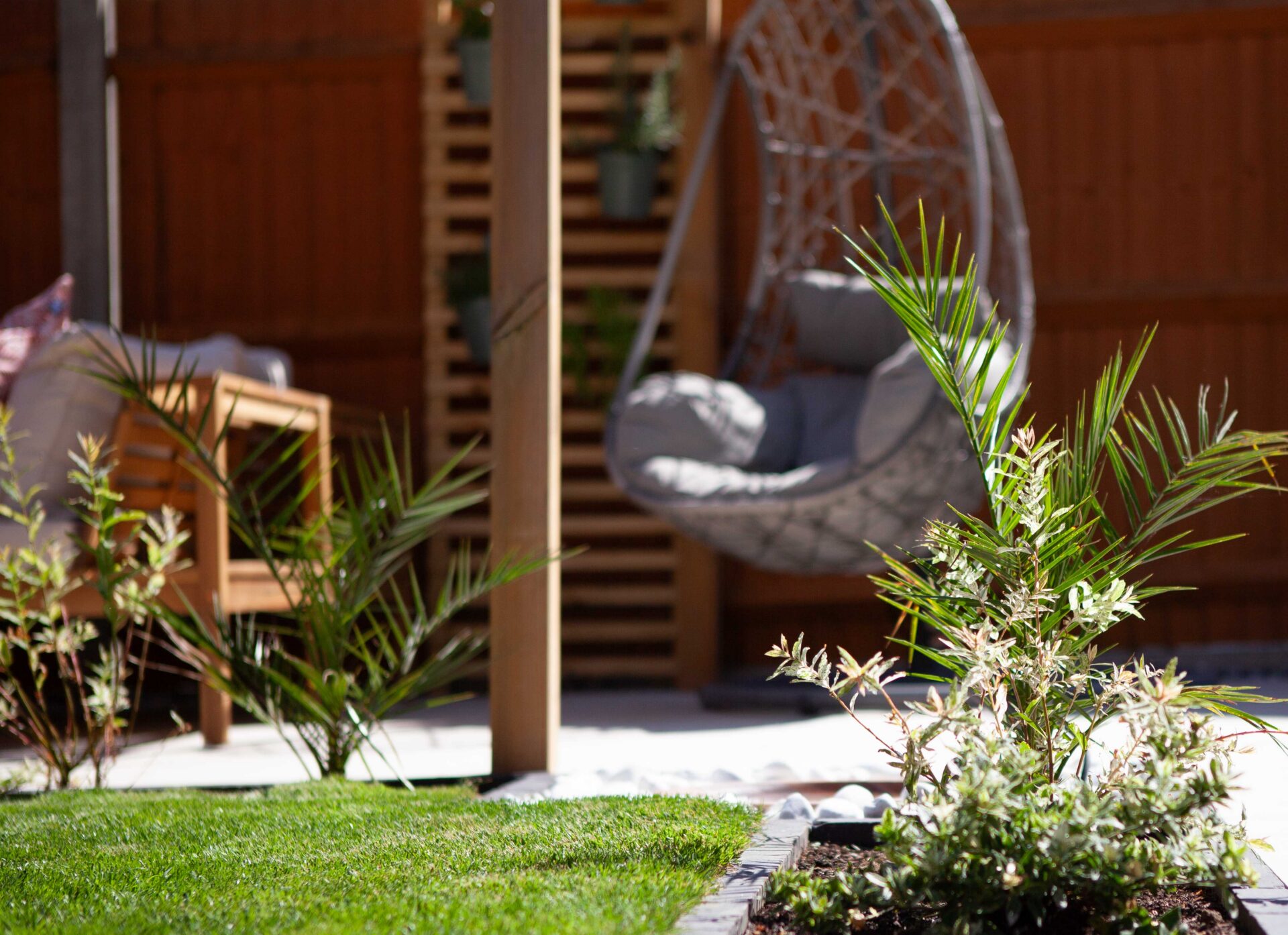 Hertfordshire Drives And Landscapes Hitchin in the finished From Deck to Structured Garden garden in Letchworth Garden City.
