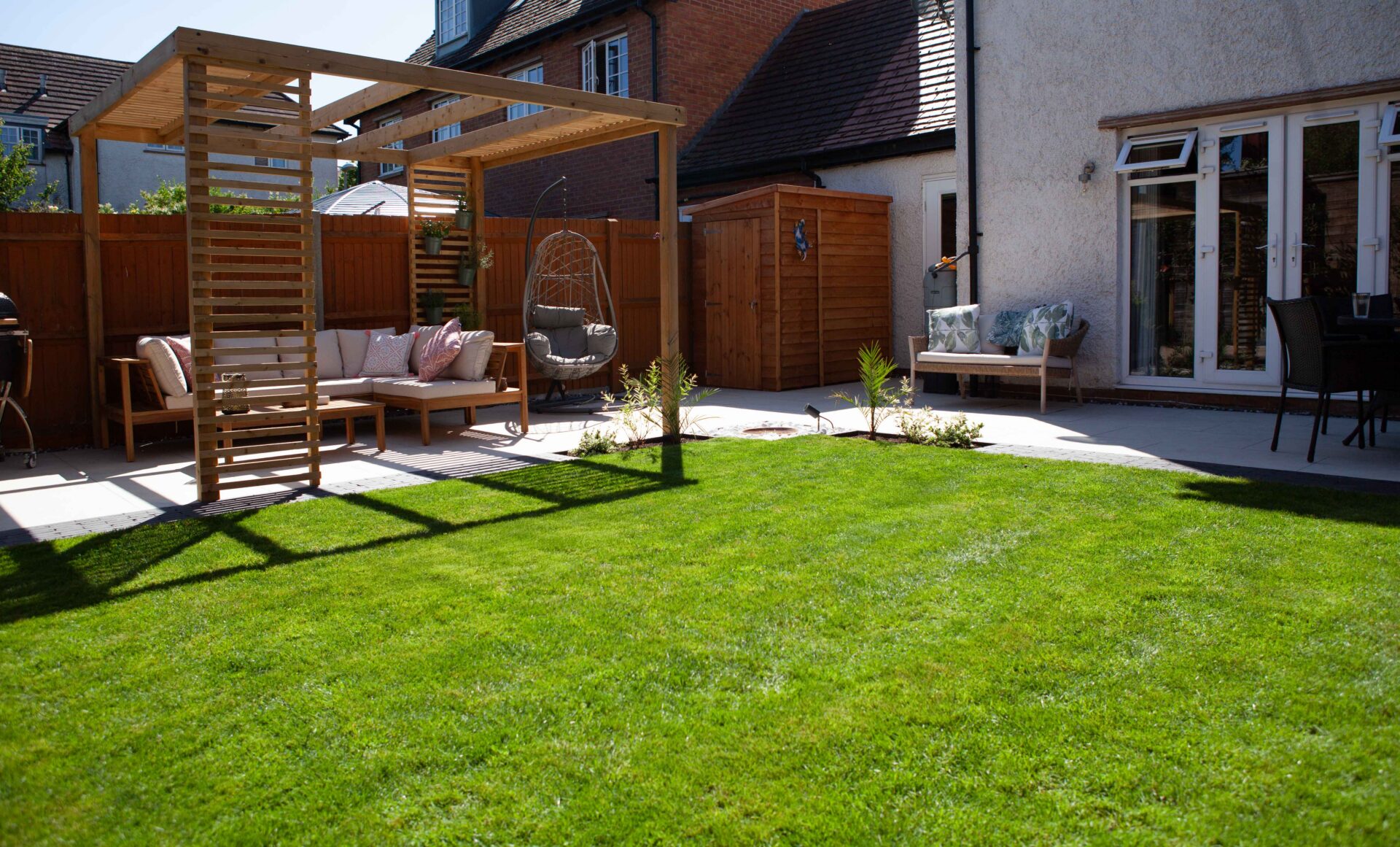 Hertfordshire Drives And Landscapes Hitchin in the finished From Deck to Structured Garden garden in Letchworth Garden City.