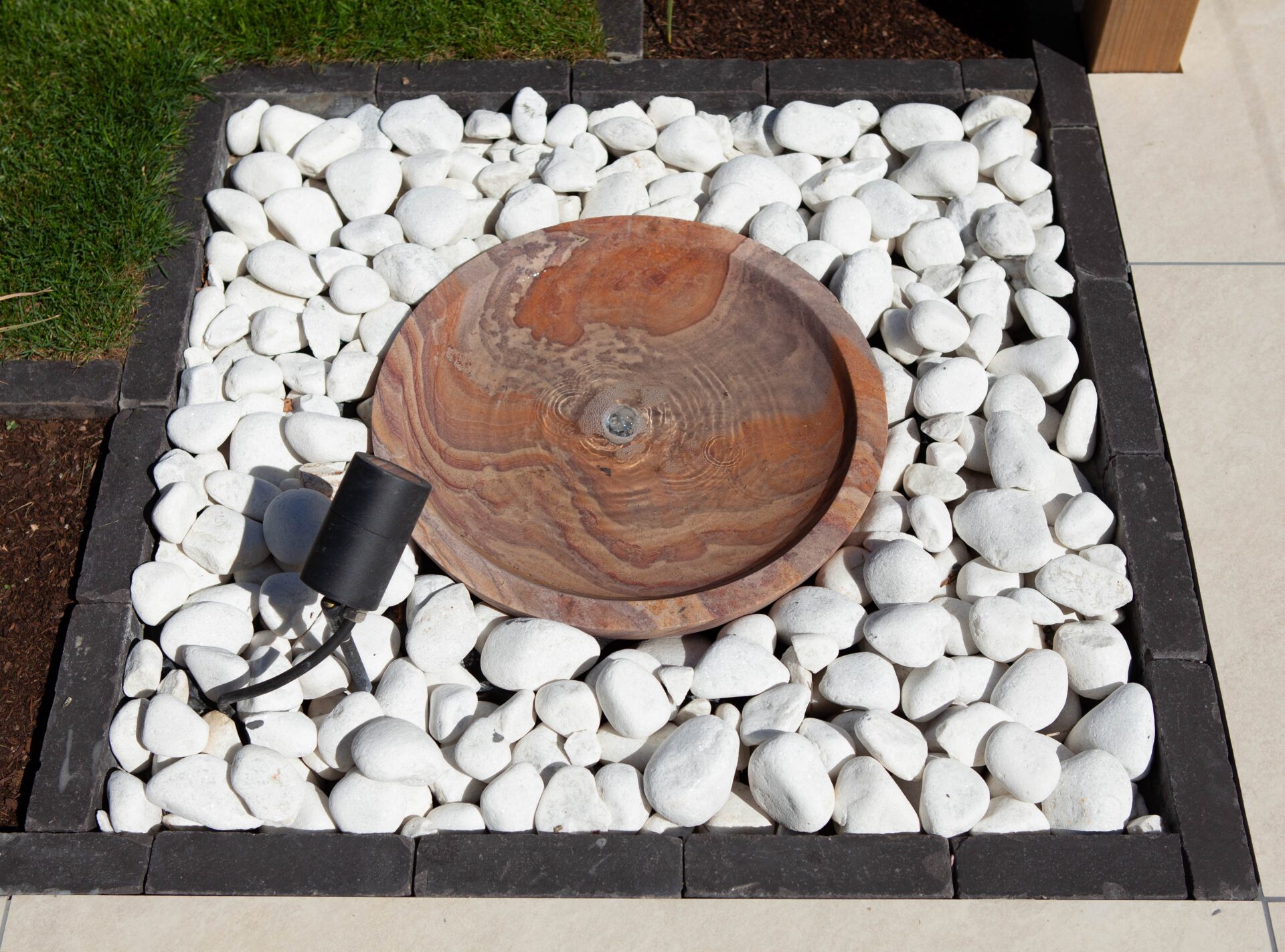 Hertfordshire Drives And Landscapes Hitchin in the finished From Deck to Structured Garden garden in Letchworth Garden City.