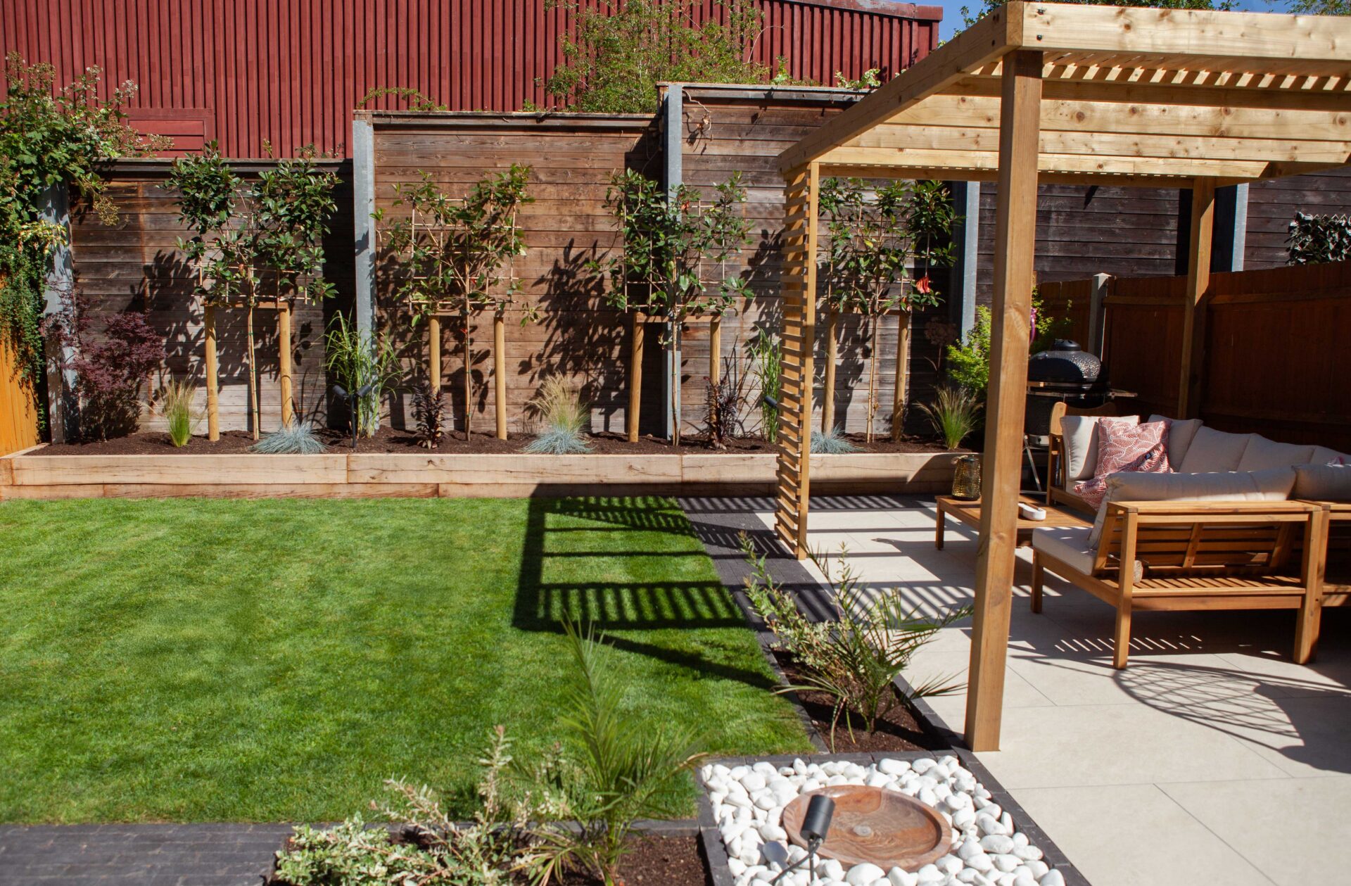 Hertfordshire Drives And Landscapes Hitchin in the finished From Deck to Structured Garden garden in Letchworth Garden City.