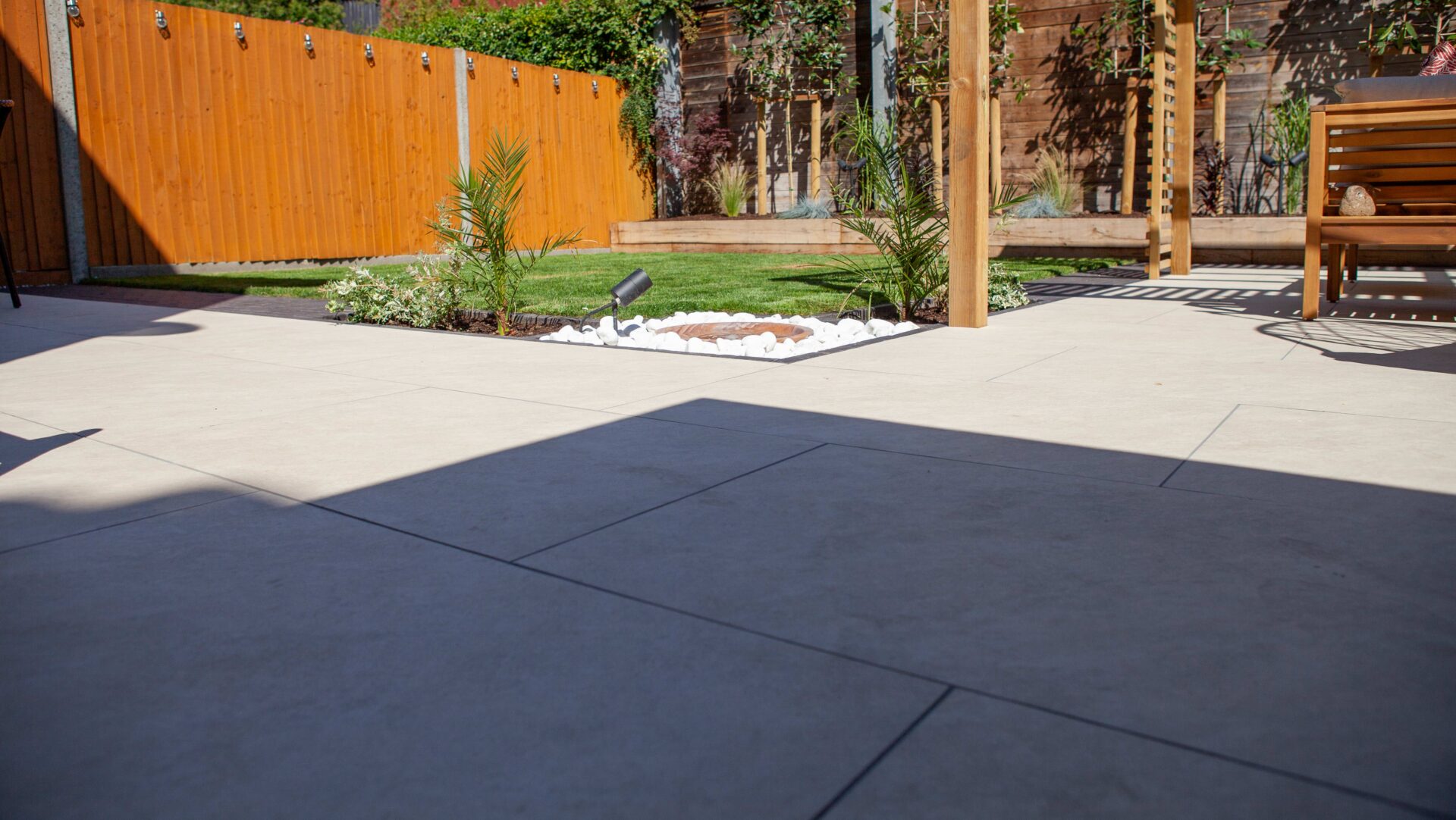 Hertfordshire Drives And Landscapes Hitchin in the finished From Deck to Structured Garden garden in Letchworth Garden City.