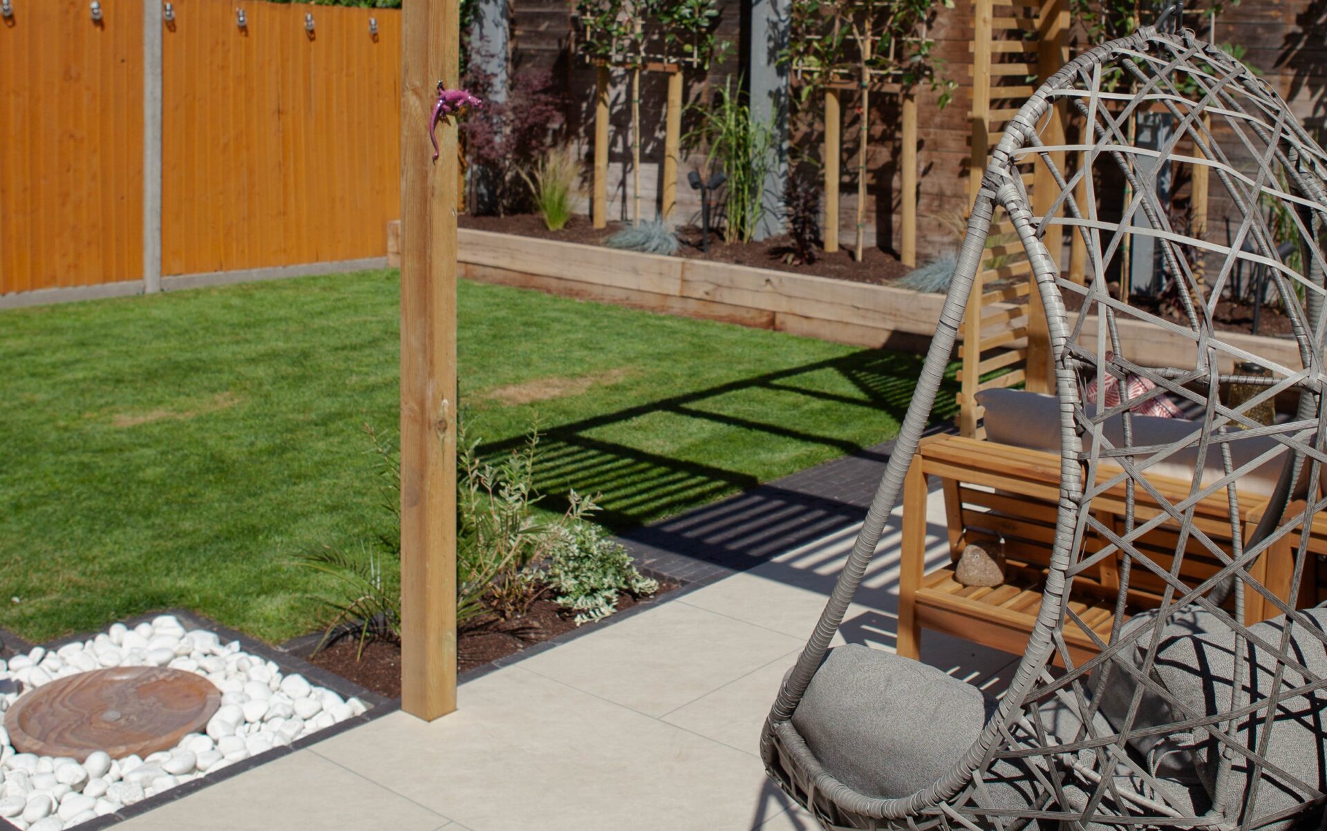 Hertfordshire Drives And Landscapes Hitchin in the finished From Deck to Structured Garden garden in Letchworth Garden City.