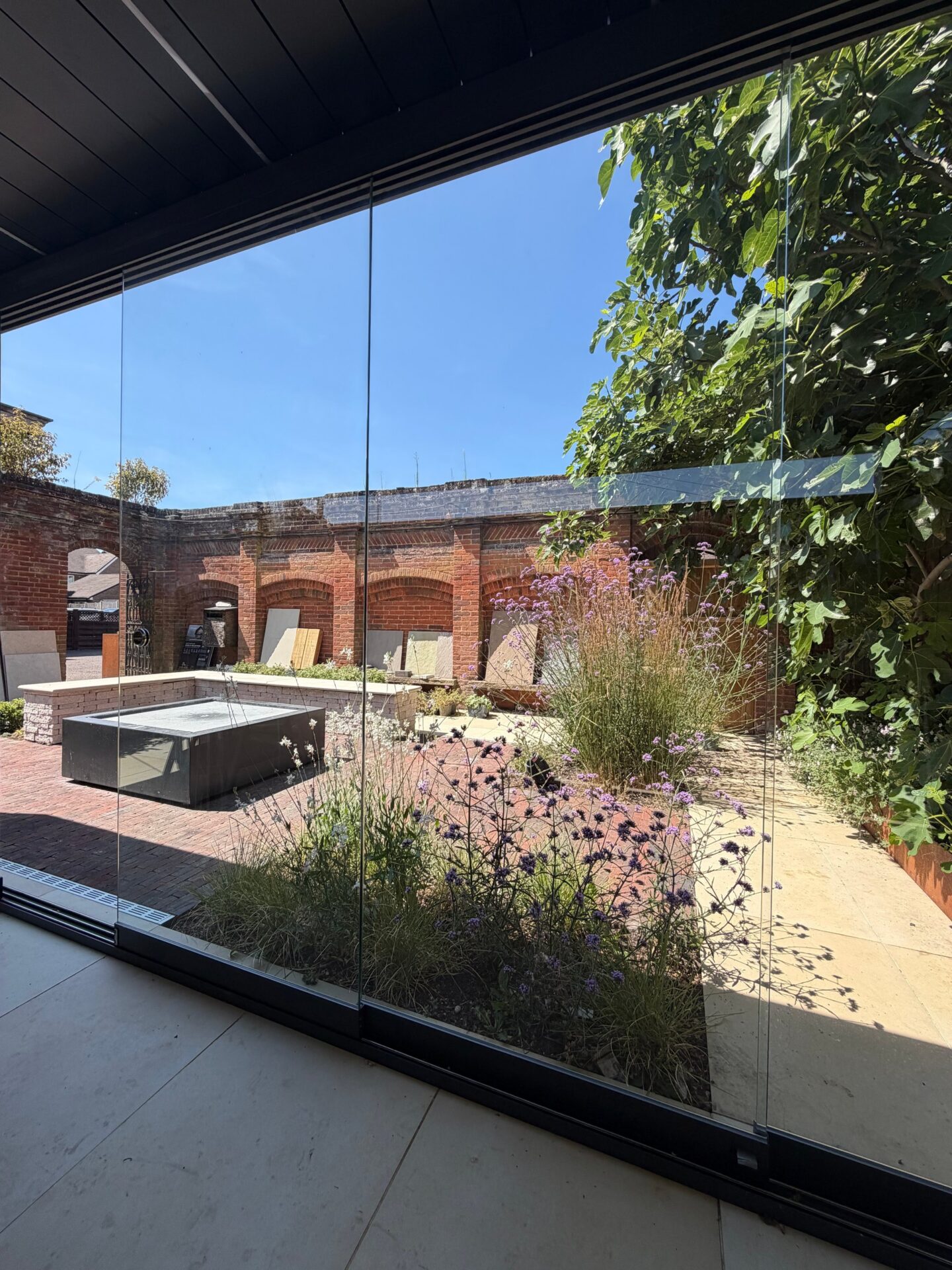 HDL Showroom – Courtyard Paving and Planting