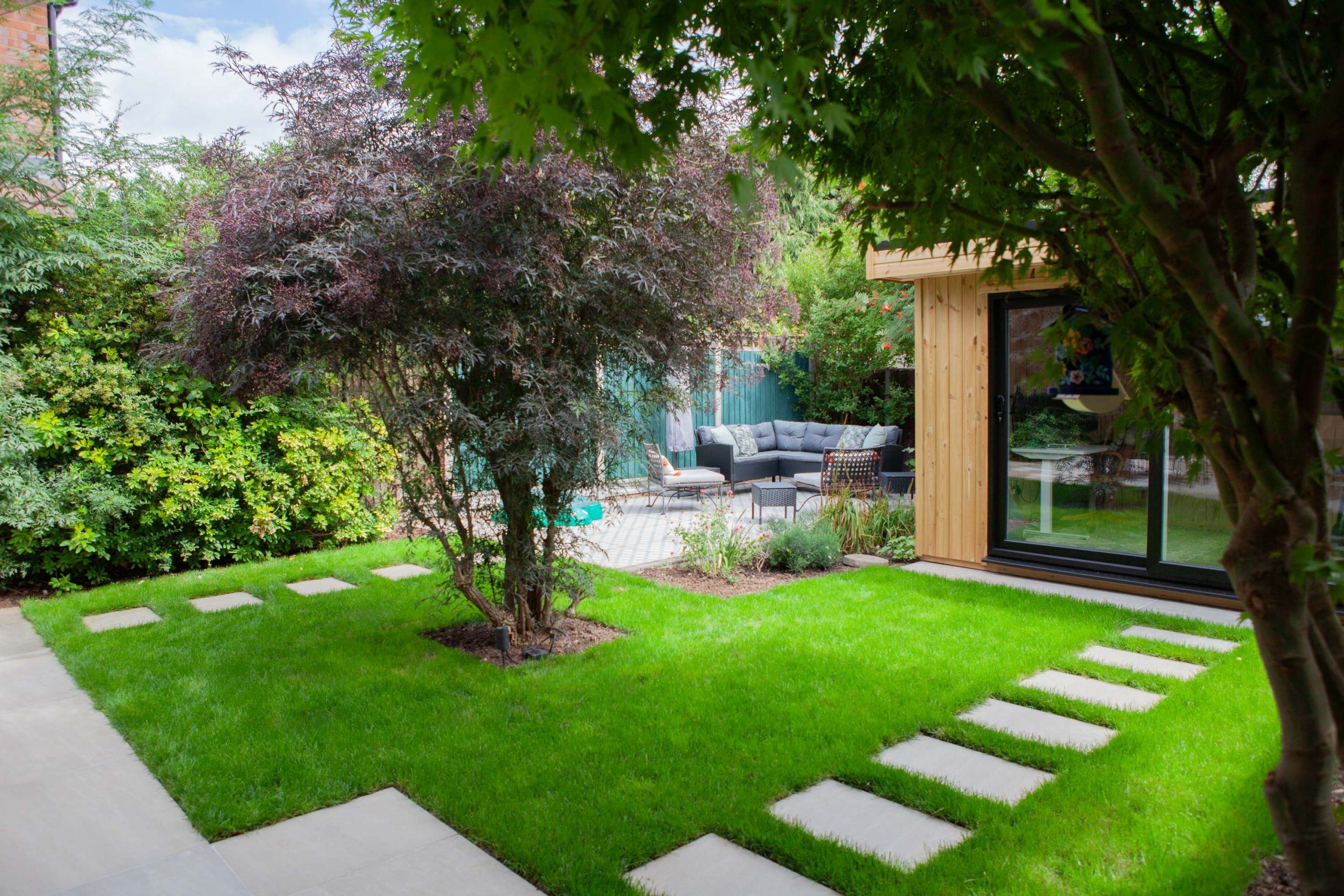 Herts Drives Landscapes Hitchin Hb in the finished Terrace, Lawn & Garden Room garden in Hitchin.