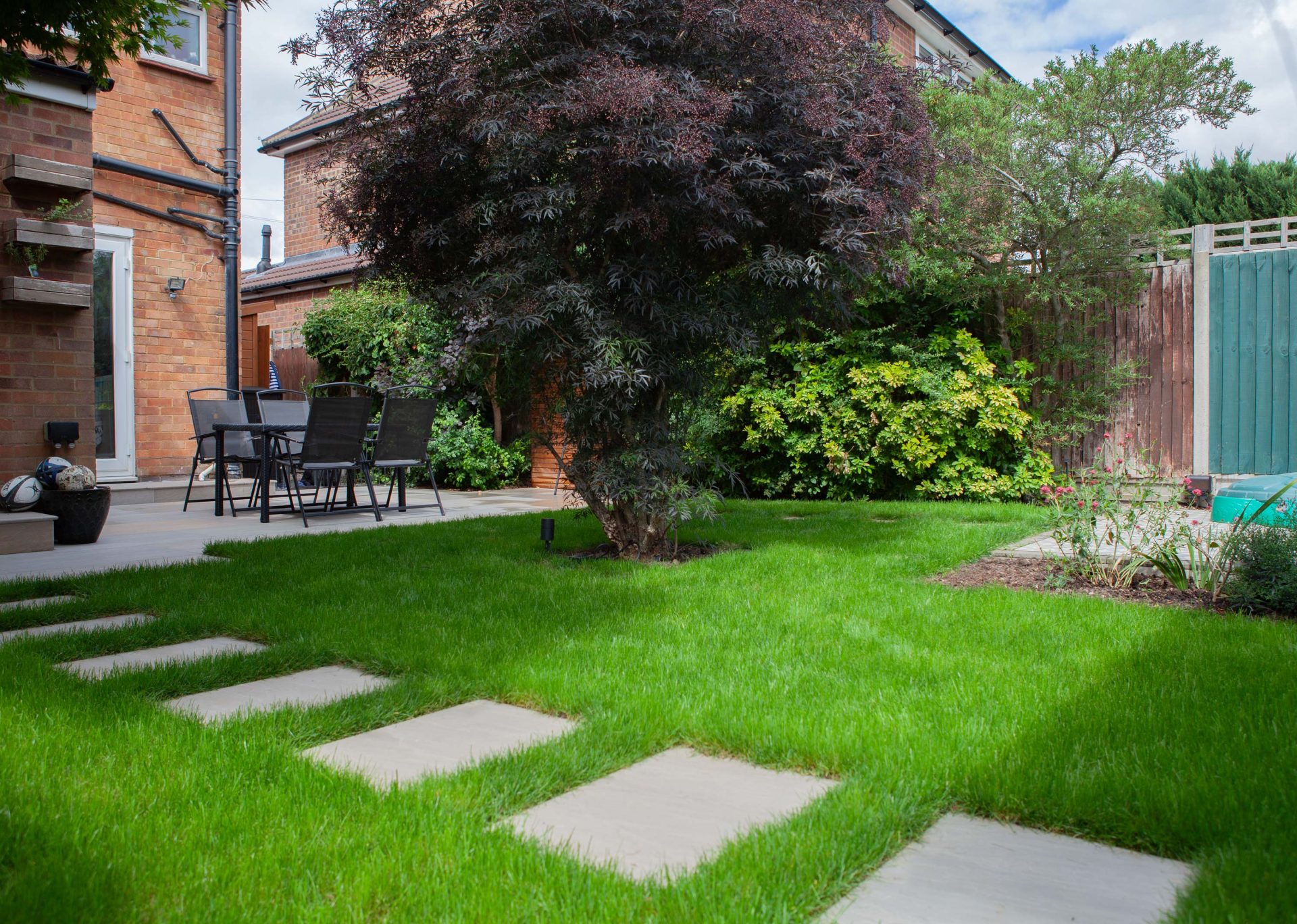 Herts Drives Landscapes Hitchin Hb in the finished Terrace, Lawn & Garden Room garden in Hitchin.