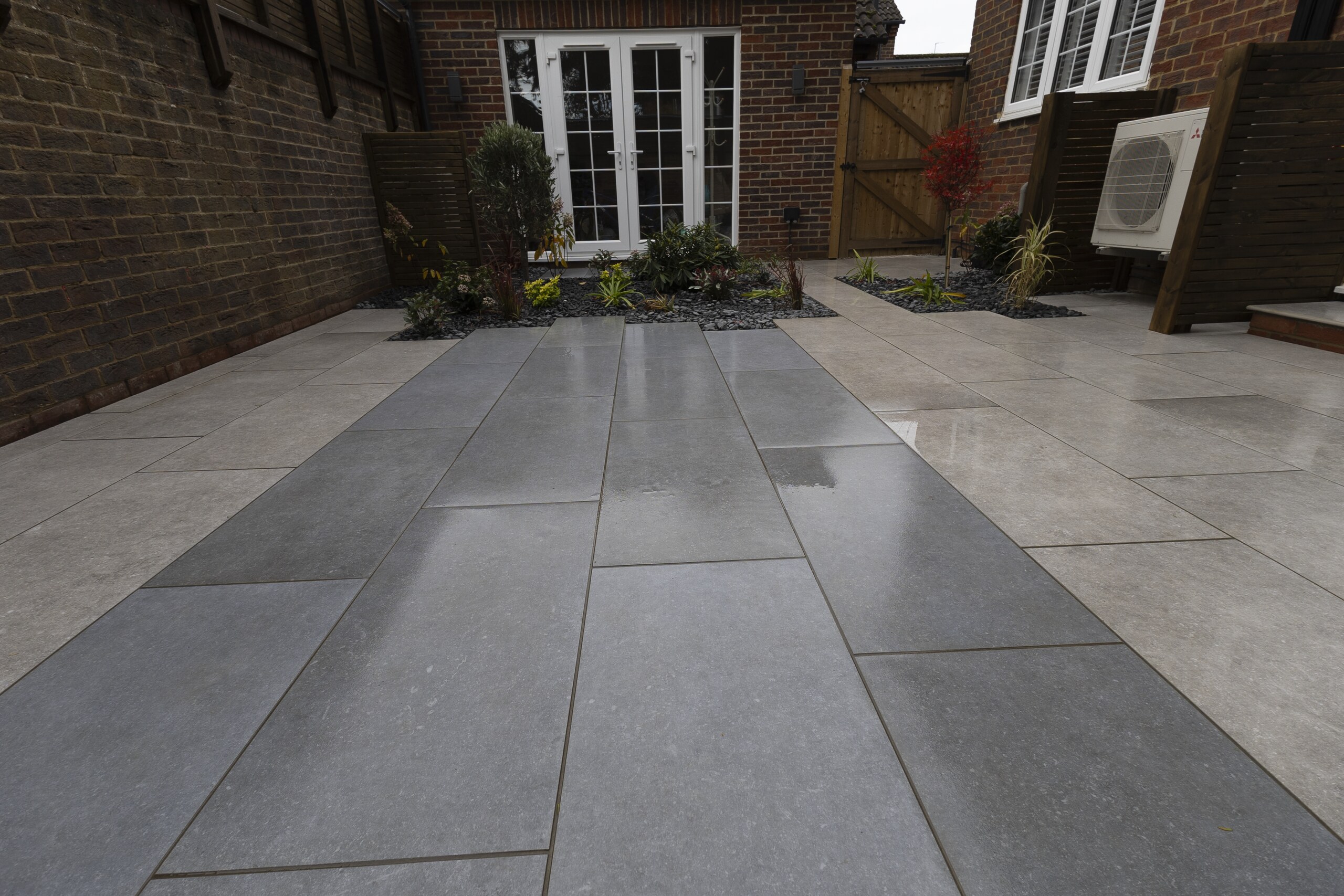 Img in the finished Porcelain Courtyard & Planting garden in Baldock.