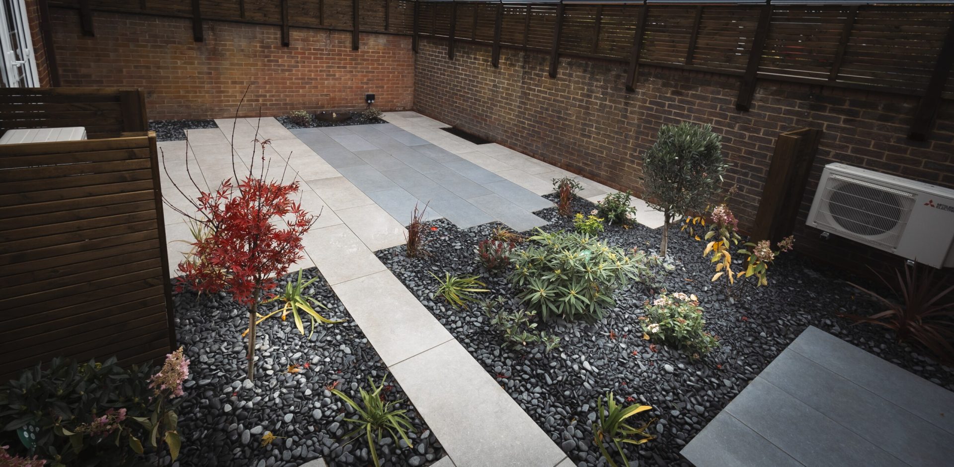 Img in the finished Porcelain Courtyard & Planting garden in Baldock.