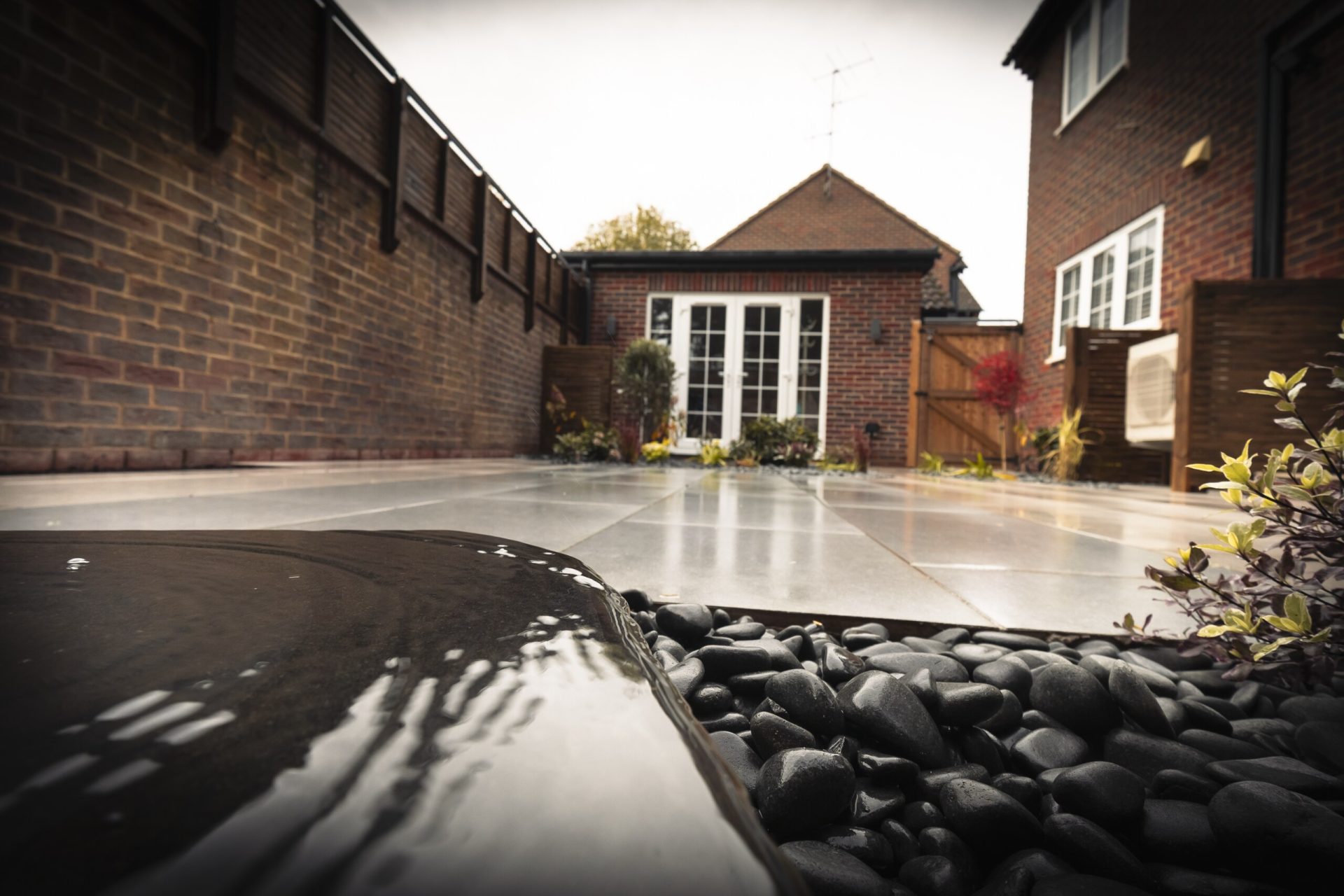 Img in the finished Porcelain Courtyard & Planting garden in Baldock.