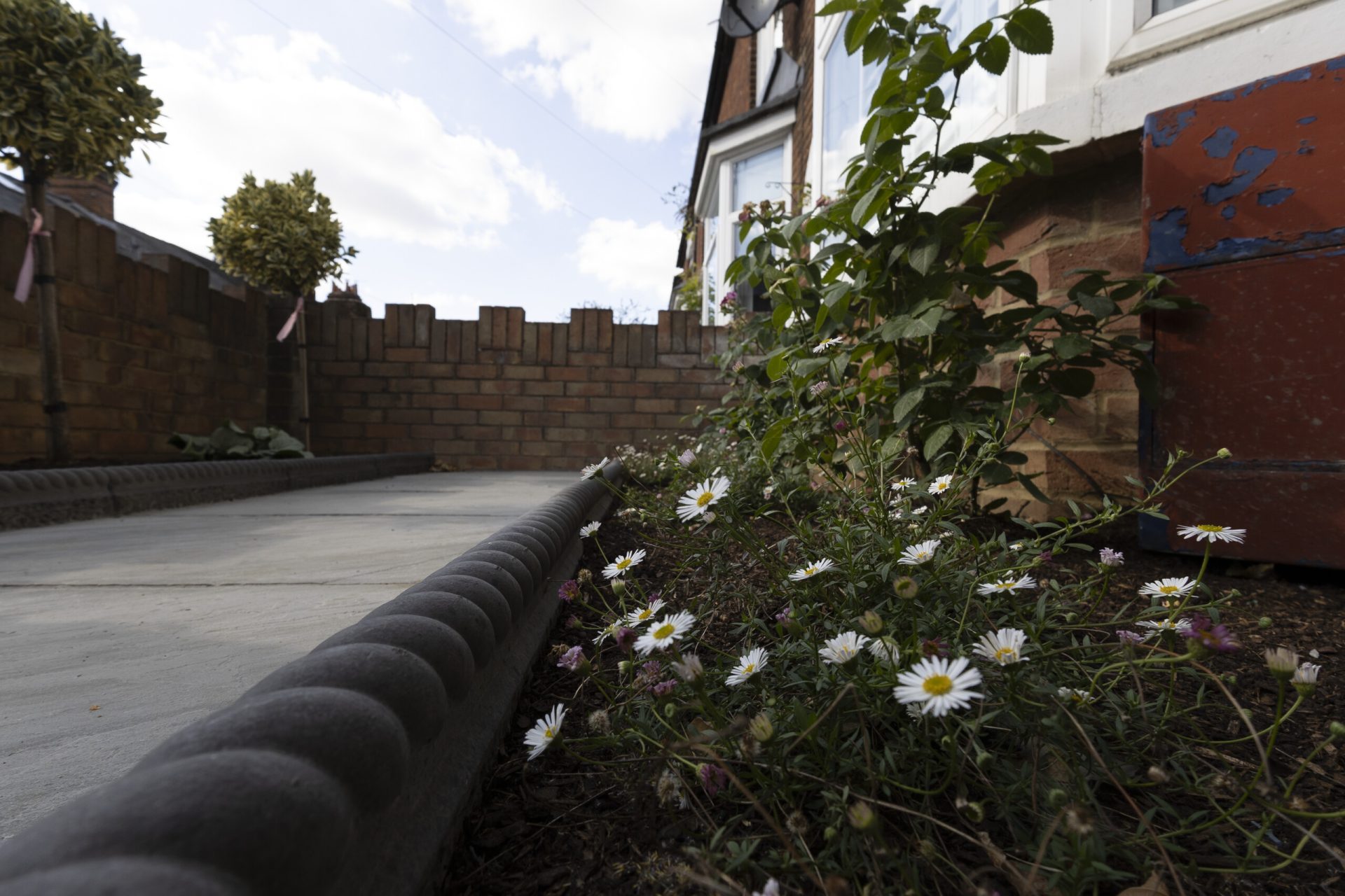 Img in the finished Pattern & Passage garden in Hitchin.