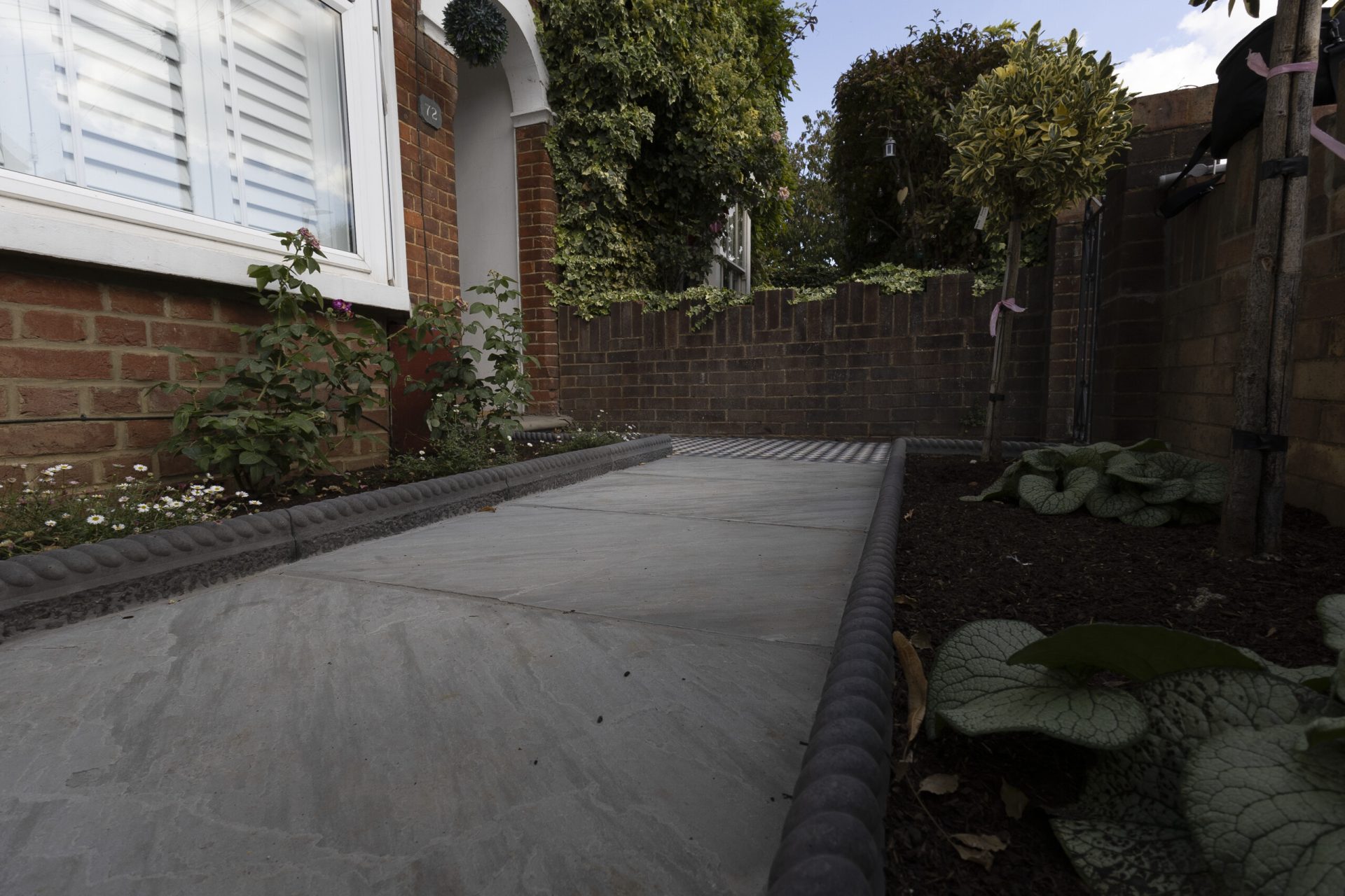 Img in the finished Pattern & Passage garden in Hitchin.