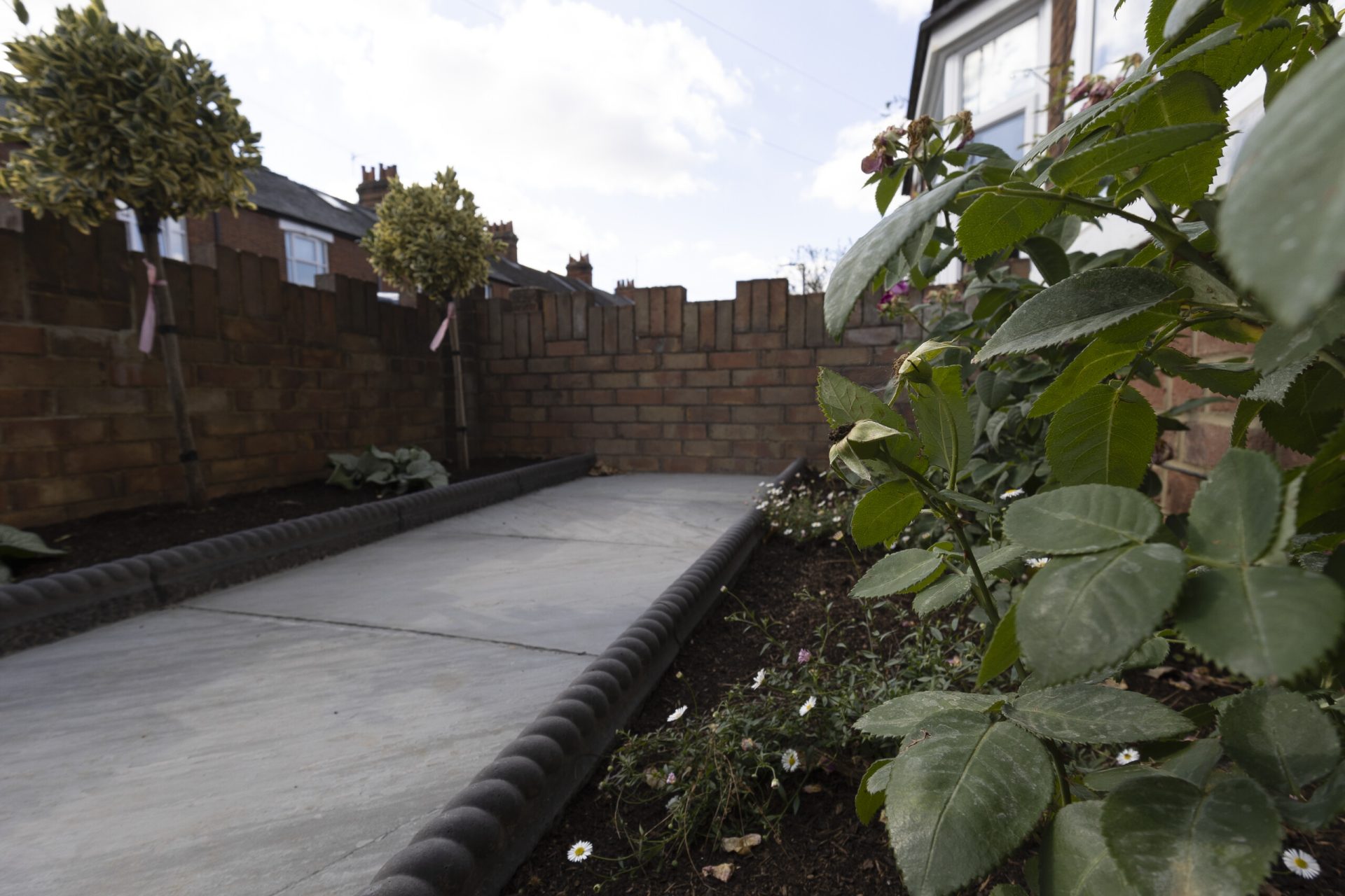 Img in the finished Pattern & Passage garden in Hitchin.